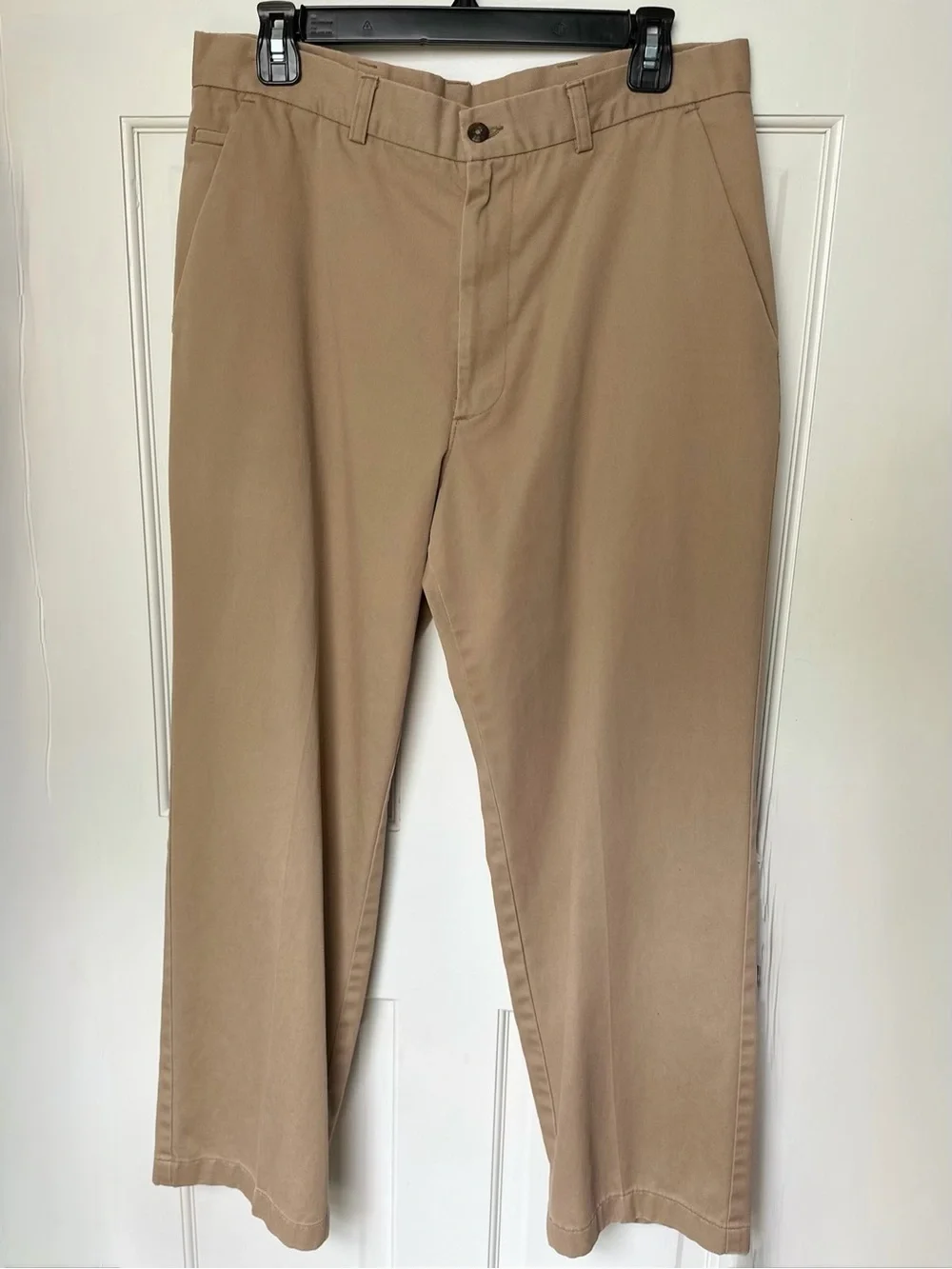 Haggar Men’s Khaki Dress Pants 34x30 Classic Flat Front Business Casual Chinos